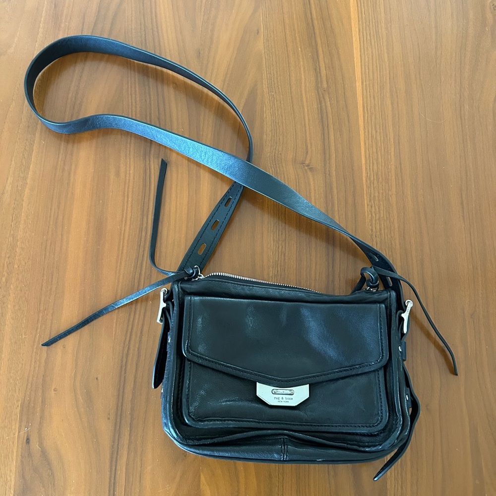 Rag & Bone Small Field Messenger in Black